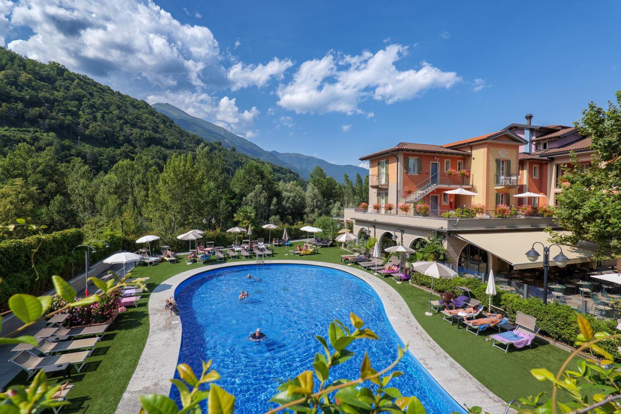 Aquazzurra Resort & Aparthotel Каннобіо Екстер'єр фото